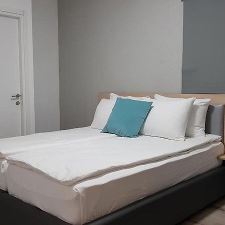 Airport Guest House Or Yehuda Εξωτερικό φωτογραφία