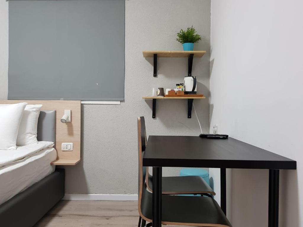 Airport Guest House Or Yehuda Εξωτερικό φωτογραφία