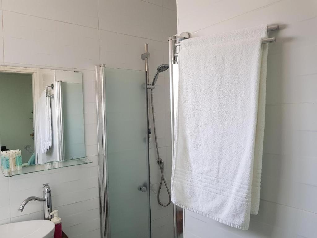 Airport Guest House Or Yehuda Εξωτερικό φωτογραφία